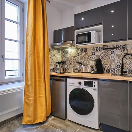 Place Carnot - Studio Tout Equipe Avec Jacuzzi Proche Toutes Commodites Carcassone Kültér fotó